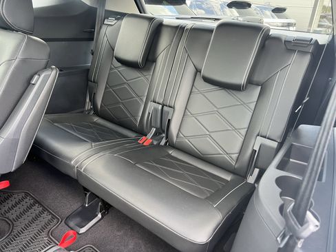 Used 2024 Volkswagen Atlas SE FWD image 37