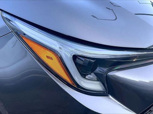 Used 2025 Toyota Corolla SE w/ SE Package FWD image 25
