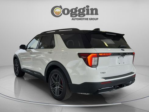 New 2025 Ford Explorer ST-Line w/ Premium Package image 4