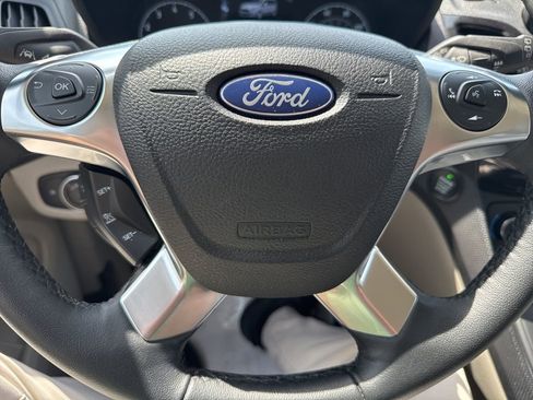 Used 2022 Ford Transit Connect Titanium FWD image 13