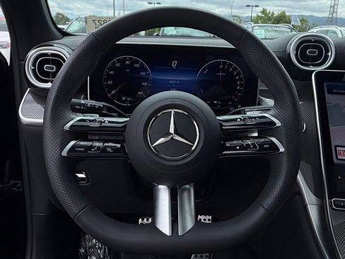 Used 2025 Mercedes-Benz GLC 350e 4MATIC image 23