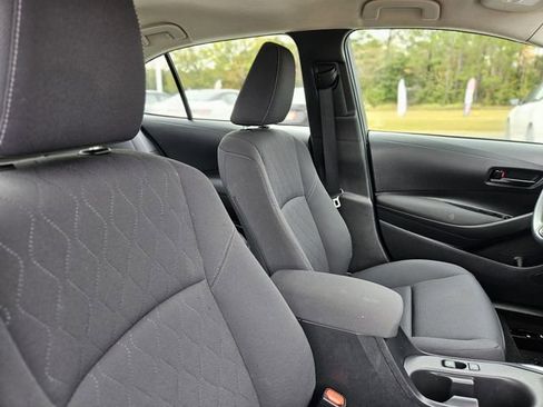 Used 2023 Toyota Corolla LE image 14