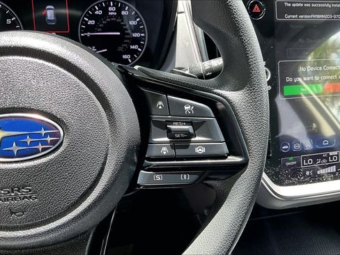 Used 2025 Subaru Crosstrek 2.5i Premium AWD/4WD image 25