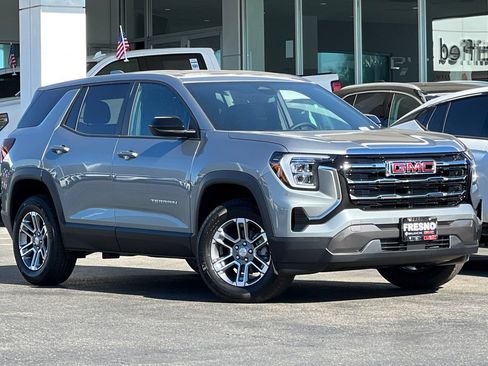 New 2026 GMC Terrain Elevation FWD image 2