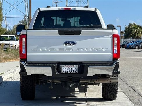 Used 2024 Ford F350 XLT image 5