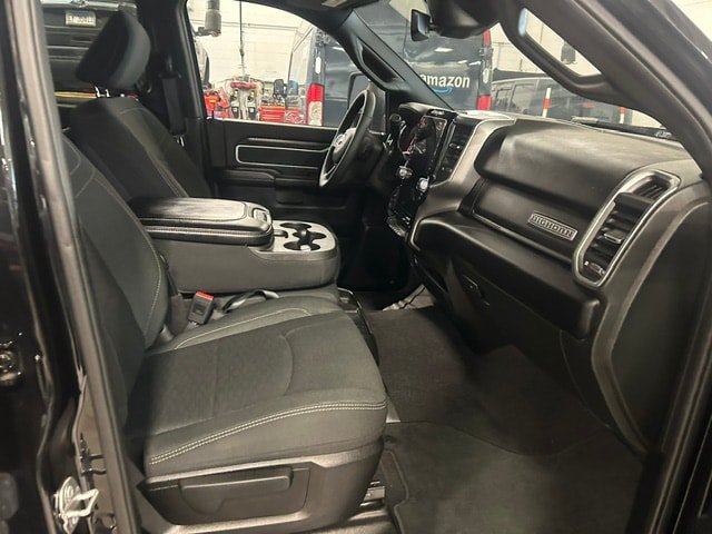 Used 2025 RAM 2500 Big Horn AWD/4WD image 8