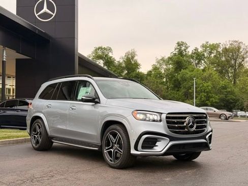 New 2026 Mercedes-Benz GLS 450 4MATIC image 1