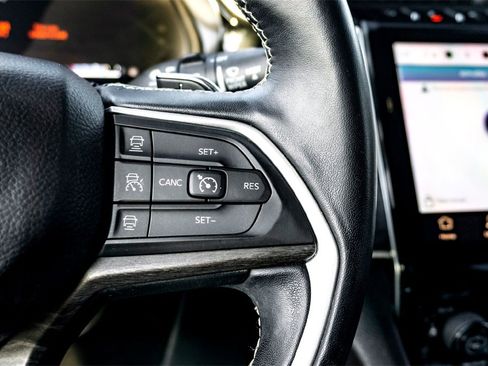 Used 2022 Jeep Grand Cherokee Limited w/ Trailer Tow Prep Group (B) image 20