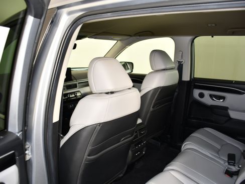 Certified 2025 Honda Pilot EX-L image 47