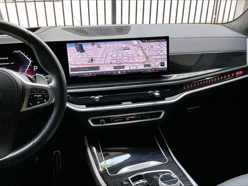 Used 2024 BMW X5 xDrive40i w/ Executive Package AWD/4WD image 6