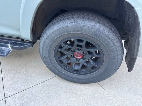 Used 2022 Toyota 4Runner TRD Off-Road Premium w/ TRD Black Wheel Package (TMS) AWD/4WD image 11