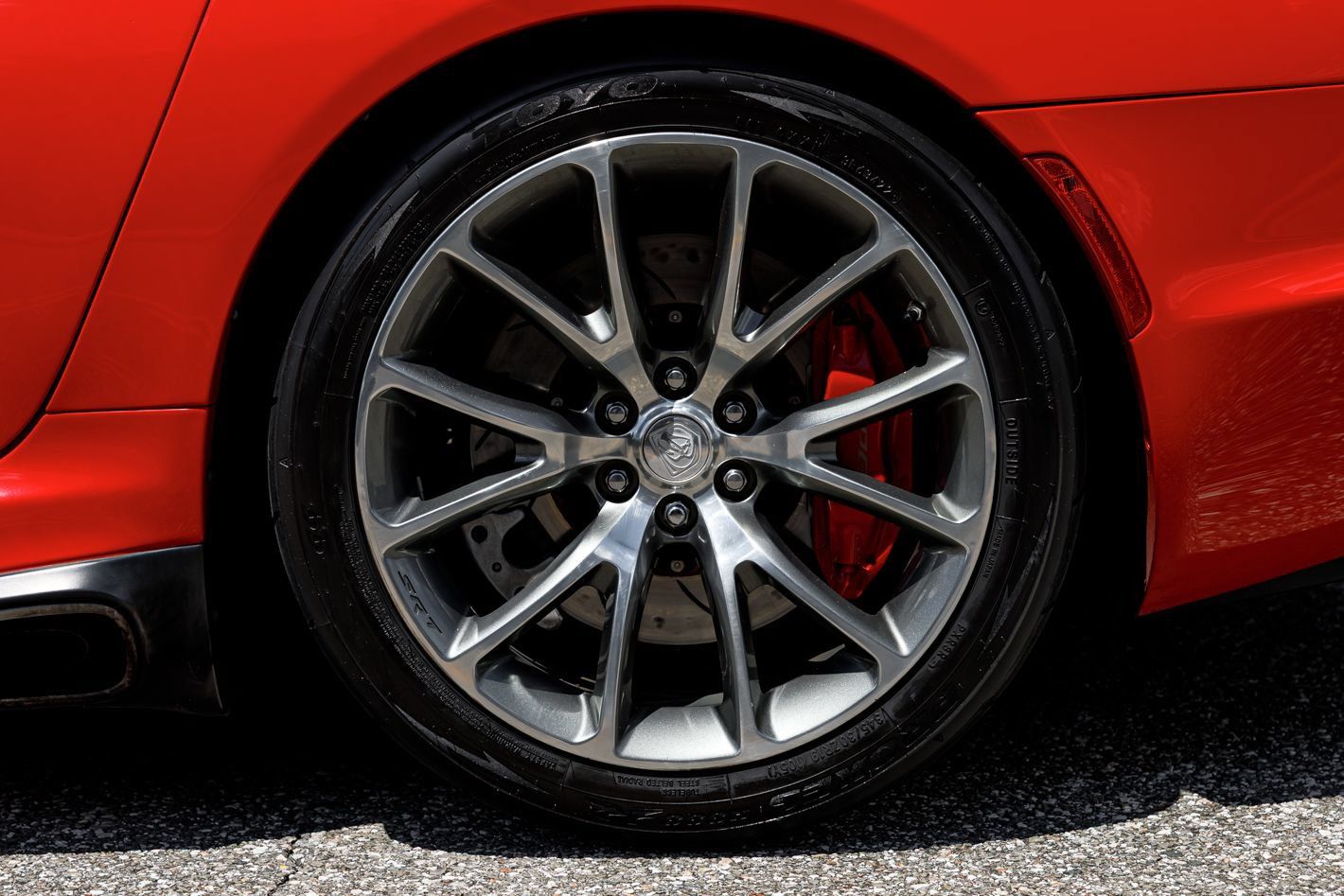 Used 2014 SRT Viper GTS w/ GTS Laguna Interior Package RWD image 29
