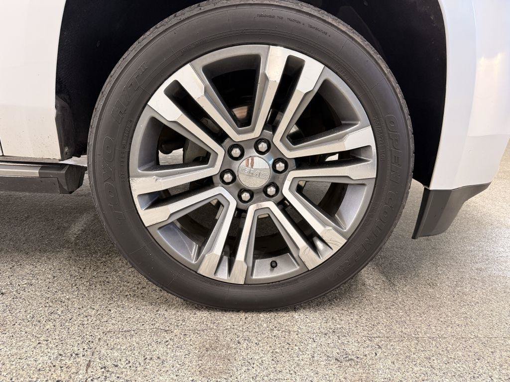 Used 2019 GMC Yukon XL Denali w/ Denali Ultimate Package AWD/4WD image 47