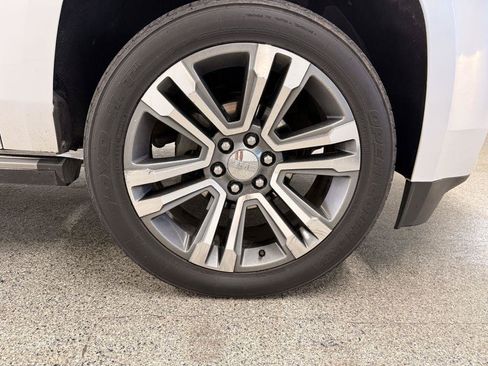 Used 2019 GMC Yukon XL Denali w/ Denali Ultimate Package AWD/4WD image 47