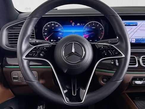 Certified 2025 Mercedes-Benz GLE 580 4MATIC image 19