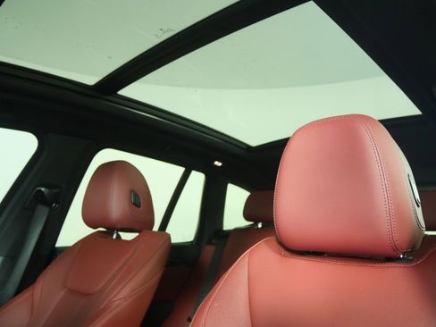 Used 2024 BMW X3 sDrive30i w/ Premium Package image 11