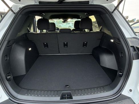 New 2026 Chevrolet Equinox LT w/ Safety and Technology Package FWD image 13