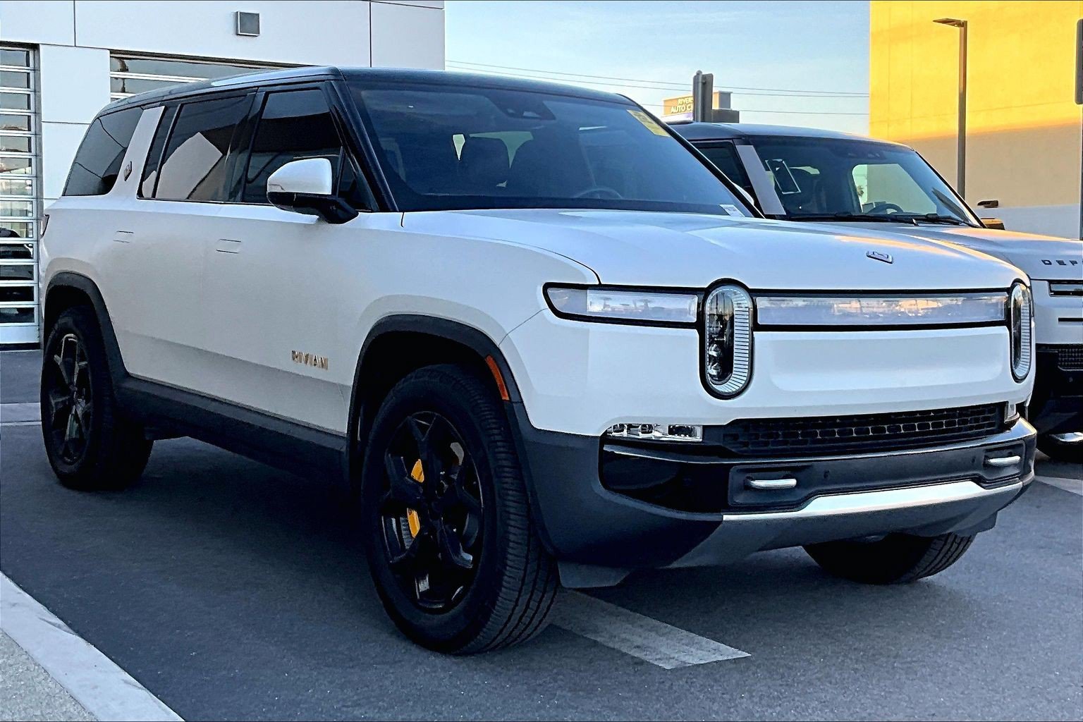 Used 2023 Rivian R1S Adventure Quad AWD/4WD image 2