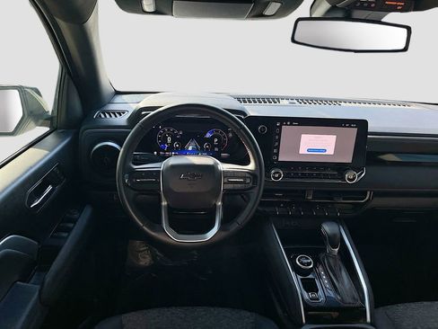 Used 2024 Chevrolet Colorado Z71 w/ Z71 Convenience Package 2 image 22