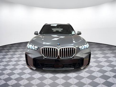 Used 2026 BMW X5 xDrive40i w/ M Sport Package AWD/4WD image 6