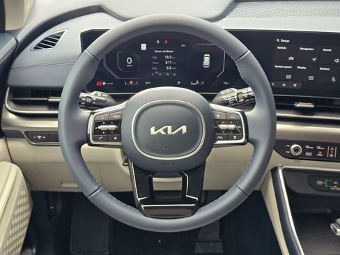 New 2026 Kia Carnival SX w/ SX Dark Edition Package FWD image 7