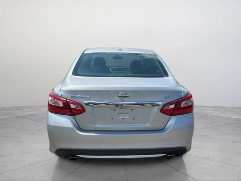 Used 2017 Nissan Altima 2.5 SV FWD image 7