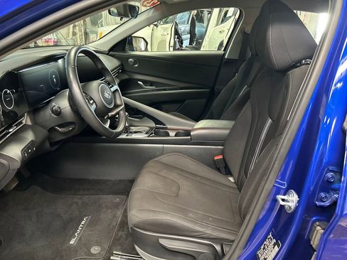 Certified 2023 Hyundai Elantra SEL w/ Convenience Package FWD image 14