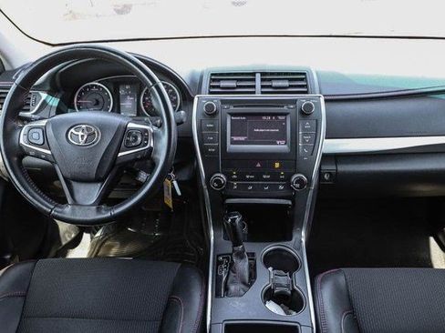 Certified 2016 Toyota Camry SE FWD image 12