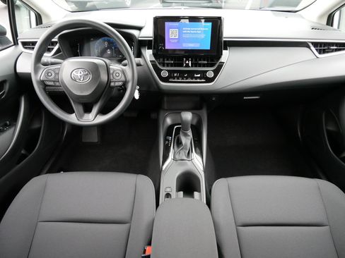 Certified 2026 Toyota Corolla LE image 10