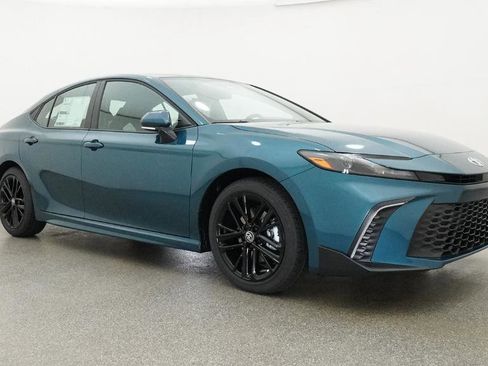 New 2026 Toyota Camry SE image 32
