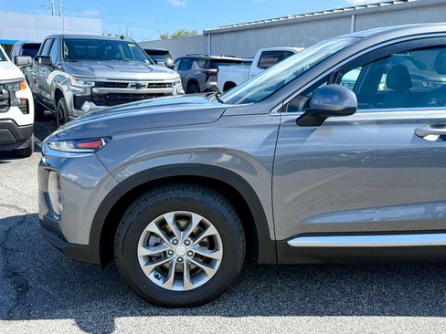 Used 2019 Hyundai Santa Fe SE AWD/4WD image 9