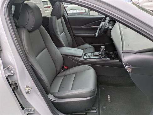 Certified 2025 MAZDA CX-30 AWD 2.5 S w/ Preferred Package image 22