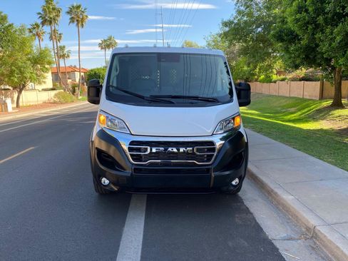 Used 2025 RAM ProMaster 2500 w/ U-Haul Equipment Group FWD image 5