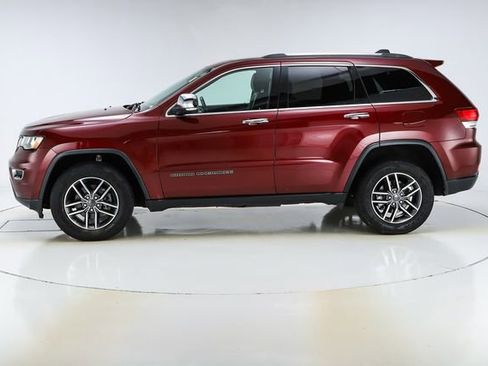 Used 2020 Jeep Grand Cherokee Limited w/ Luxury Group II image 2