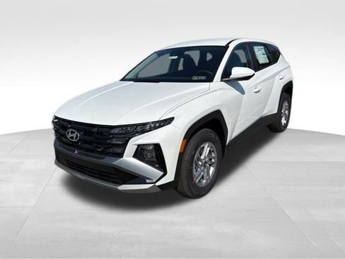 New 2026 Hyundai Tucson SE image 1