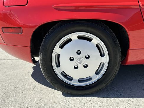 Used 1989 Porsche 928 S4 image 44