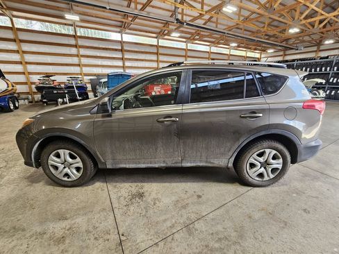 Used 2014 Toyota RAV4 LE AWD/4WD image 5
