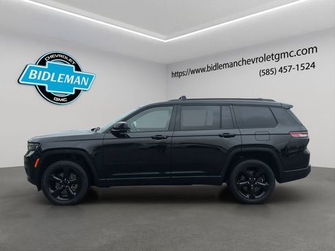 Used 2023 Jeep Grand Cherokee L Laredo AWD/4WD image 4