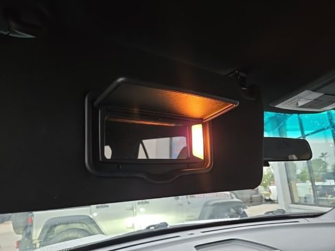 Used 2017 Ford Explorer XLT image 64