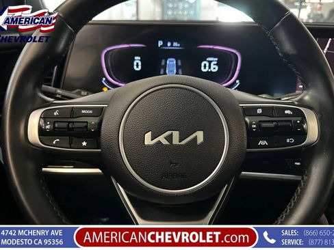 Used 2023 Kia Sportage X-Line w/ X-Line Premium Package AWD/4WD image 32