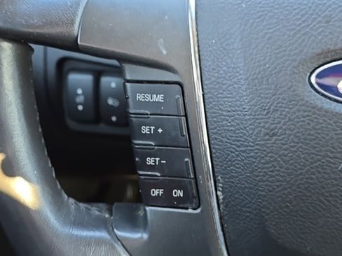 Used 2011 Ford Taurus Limited w/ 303A Rapid Spec Order Code image 19