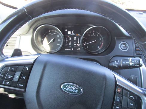 Used 2018 Land Rover Discovery Sport HSE image 47