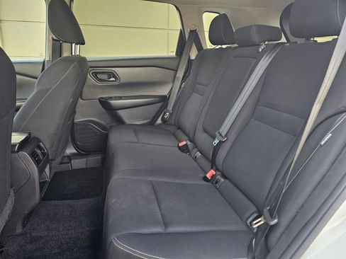 Used 2024 Nissan Rogue S FWD image 21