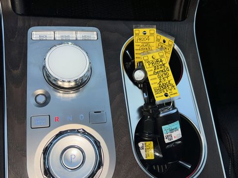 Used 2025 Genesis GV80 2.5T Select image 17