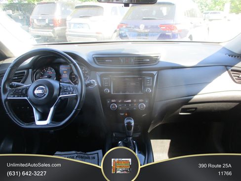 Used 2019 Nissan Rogue SV AWD/4WD image 7