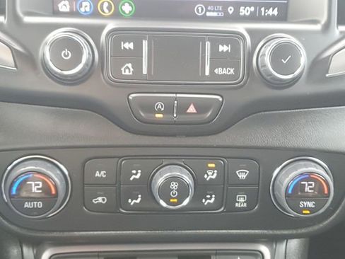 Used 2023 GMC Terrain AT4 image 21