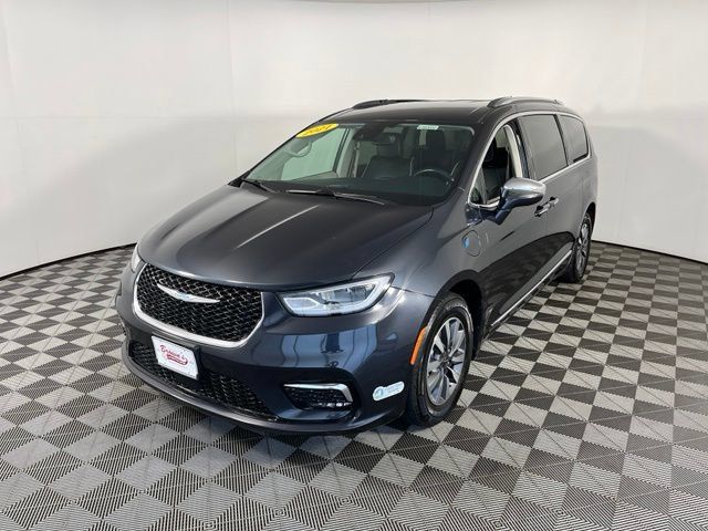 Used 2021 Chrysler Pacifica Limited FWD image 3