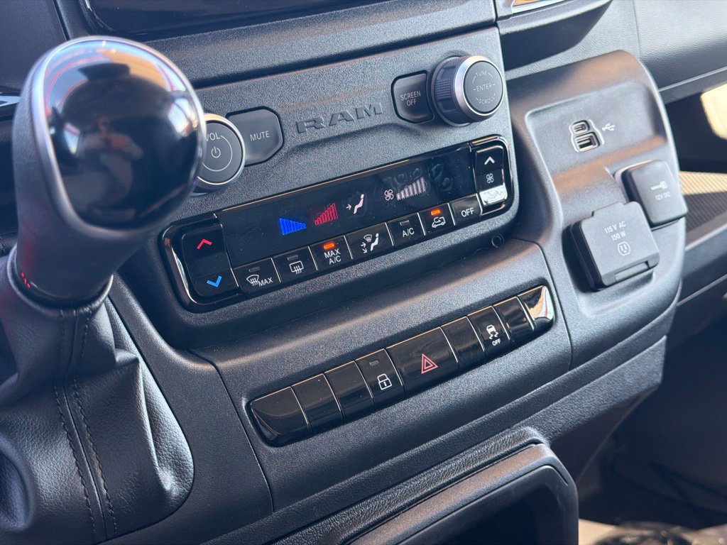 New 2026 RAM ProMaster 3500 w/ Convenience Group FWD image 30