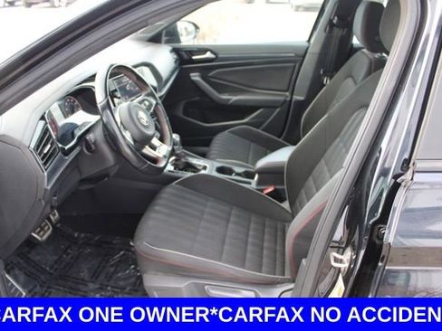 Used 2019 Volkswagen Jetta GLI image 12