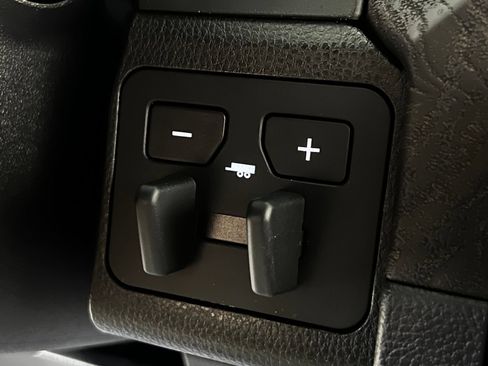 Used 2026 Toyota Tacoma Limited w/ Tow Tech Package AWD/4WD image 19